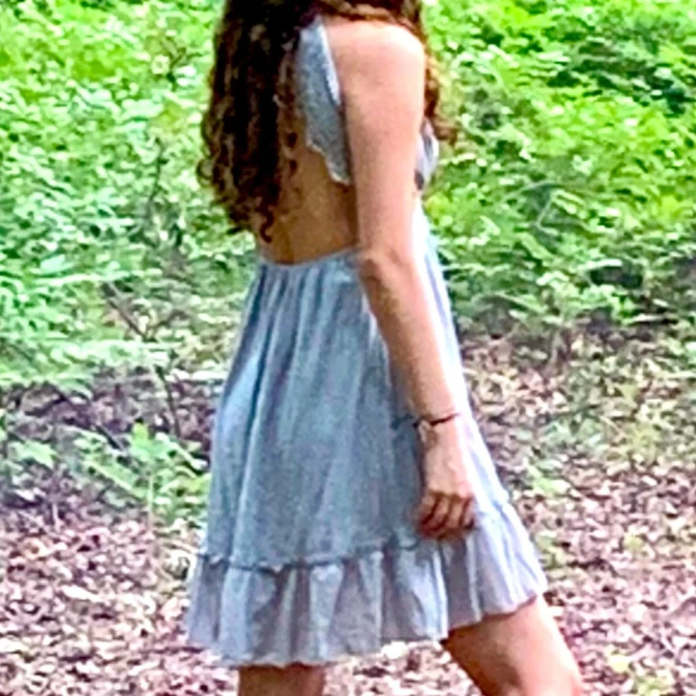 Light Blue Sleeveless Dress - Picture 2 of 8